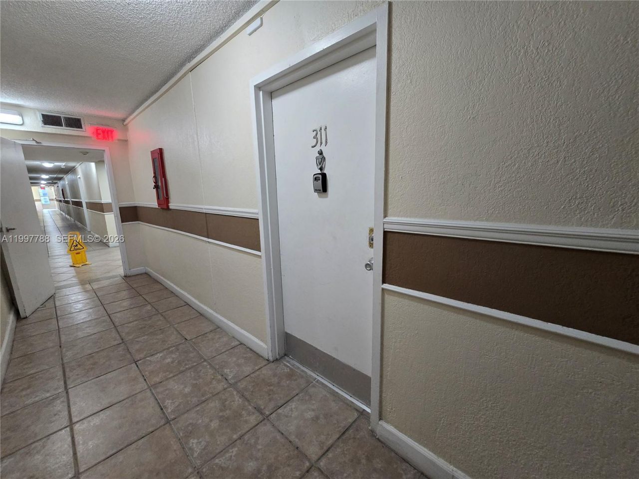 4550 NW 9th St, Unit 311E, Miami, FL 33126 Photo