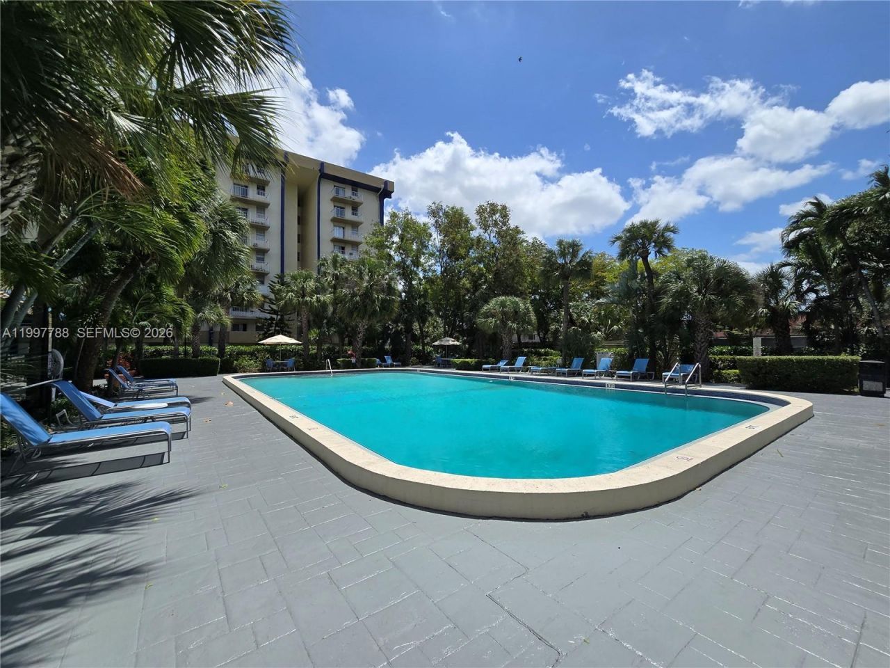 4550 NW 9th St, Unit 311E, Miami, FL 33126 Photo