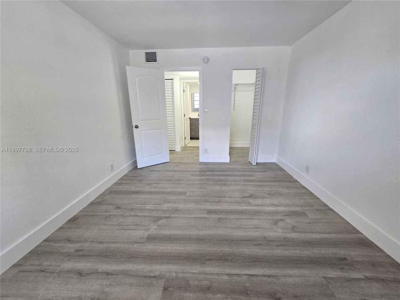 4550 NW 9th St, Unit 311E, Miami, FL 33126 Photo