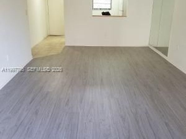 10425 SW 112th Ave, Unit 211, Miami, FL 33176