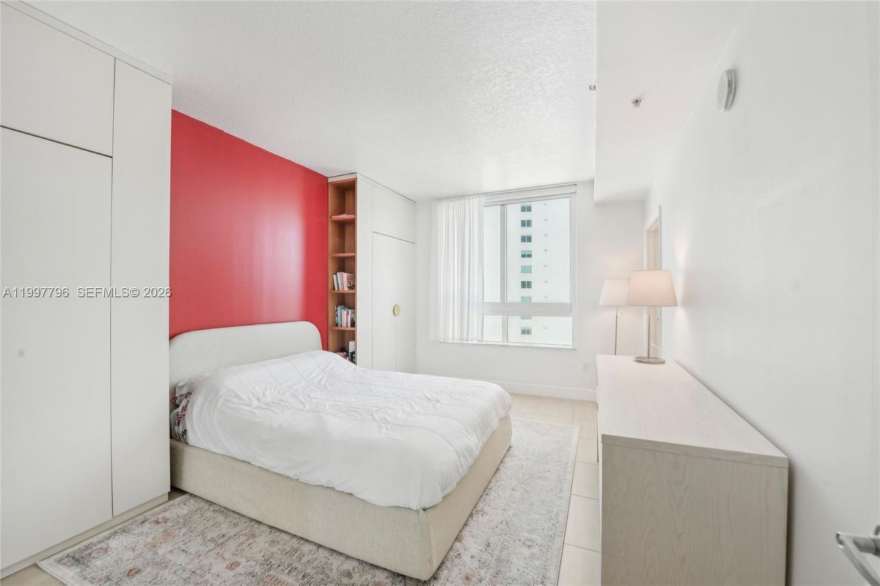 1900 N Bayshore Dr, Unit 1511, Miami, FL 33132 Photo