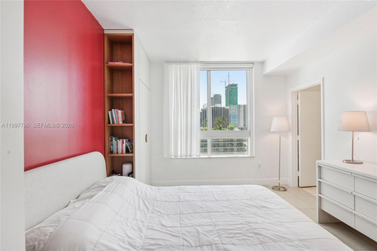 1900 N Bayshore Dr, Unit 1511, Miami, FL 33132 Photo