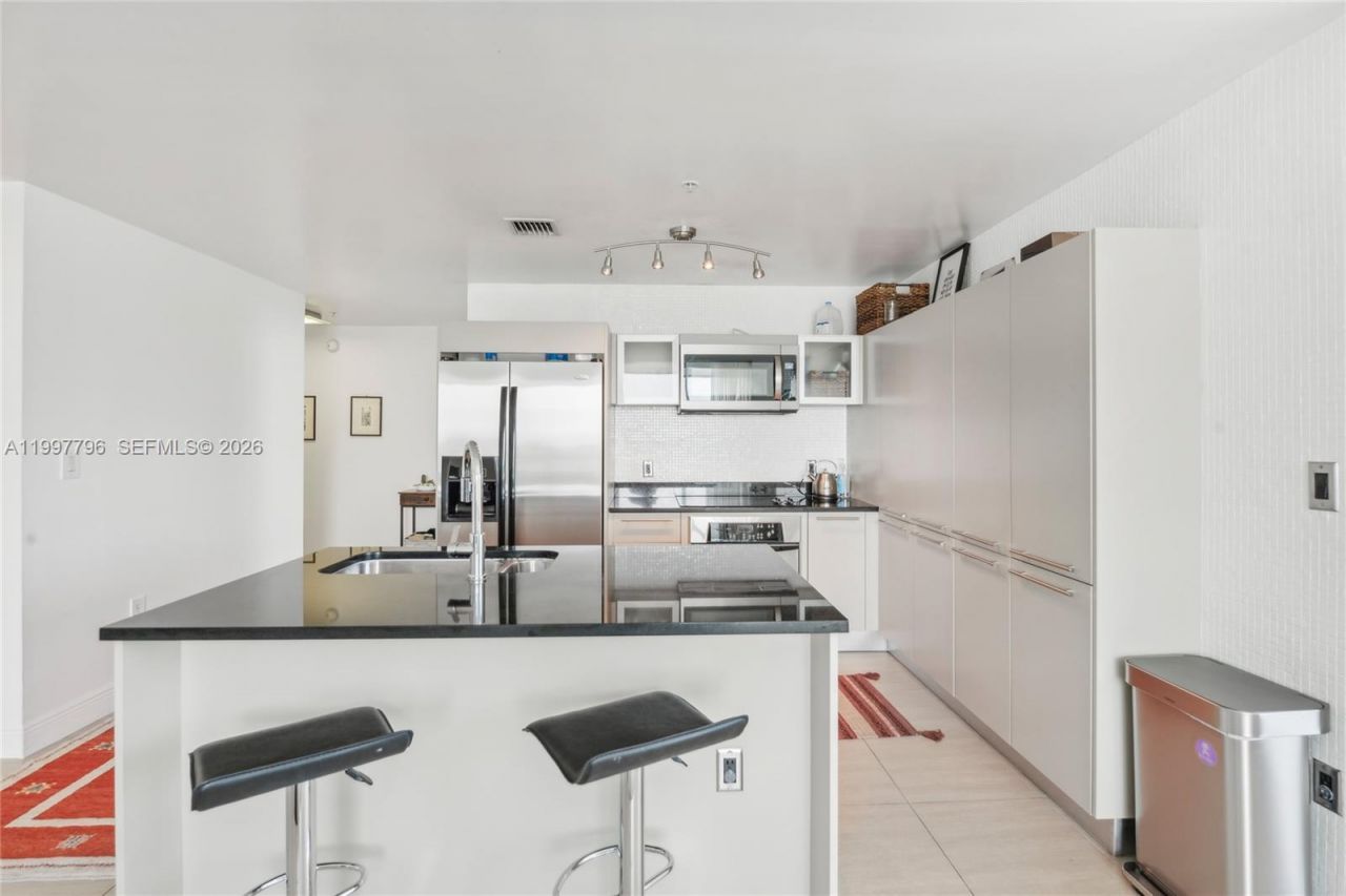 1900 N Bayshore Dr, Unit 1511, Miami, FL 33132 Photo