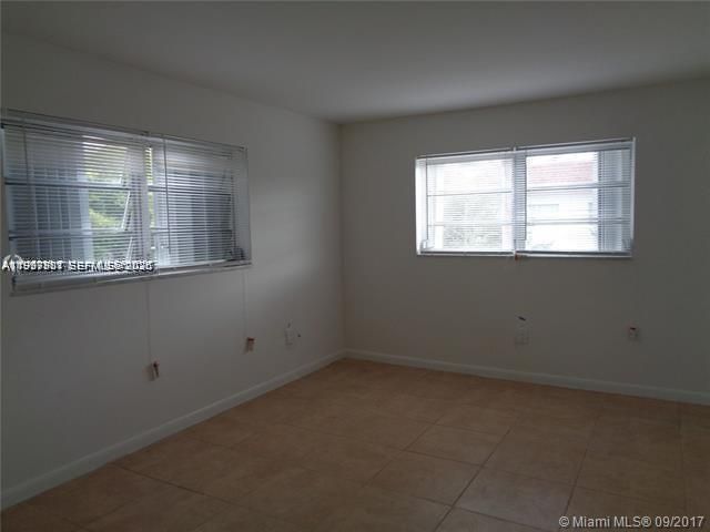 15205 NE 6th Ave , Unit D212, Miami, FL 33162 Photo