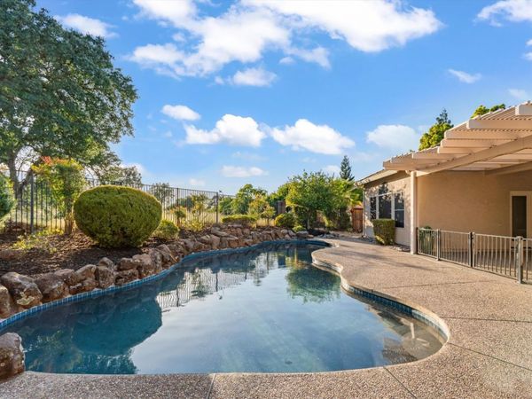 1681 Laporte, Roseville, CA 95747