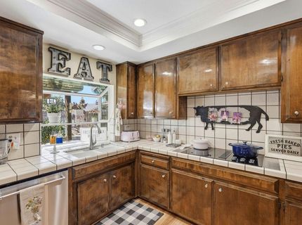 9130 Rancho Dr, Elk Grove, CA 95624 Photo