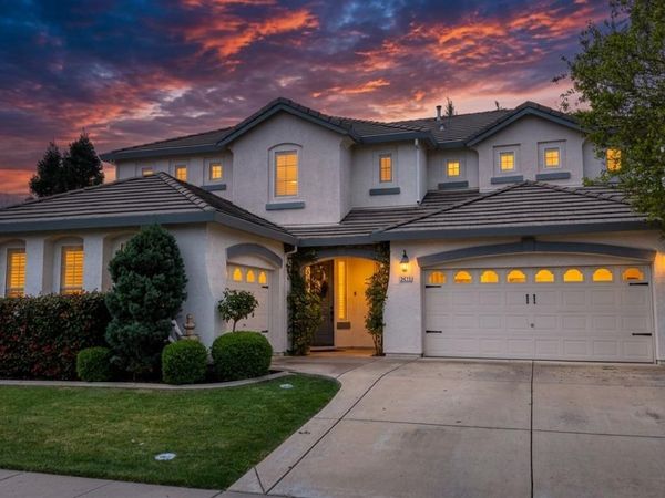9679 Early Light Way, Elk Grove, CA 95624