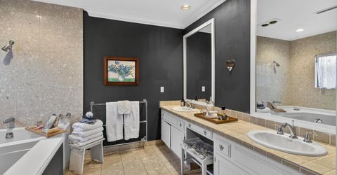 9818 Mira Del Rio Dr, Sacramento, CA 95827 Photo