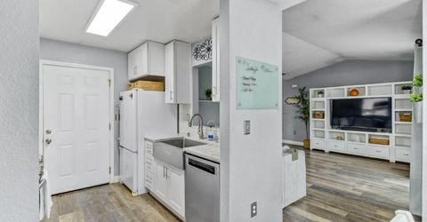 3851 8th Ave, Sacramento, CA 95817 Photo