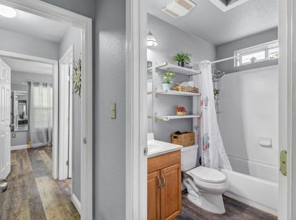 3851 8th Ave, Sacramento, CA 95817 Photo