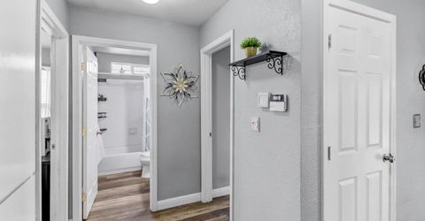 3851 8th Ave, Sacramento, CA 95817 Photo