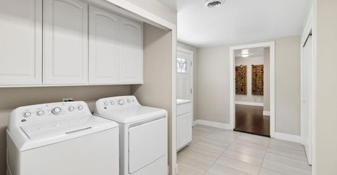 3410 W Country Club Ln, Sacramento, CA 95821 Photo