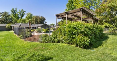 3410 W Country Club Ln, Sacramento, CA 95821 Photo