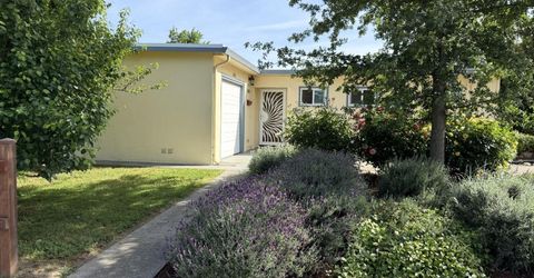 938 Snyder, Davis, CA 95616 Photo