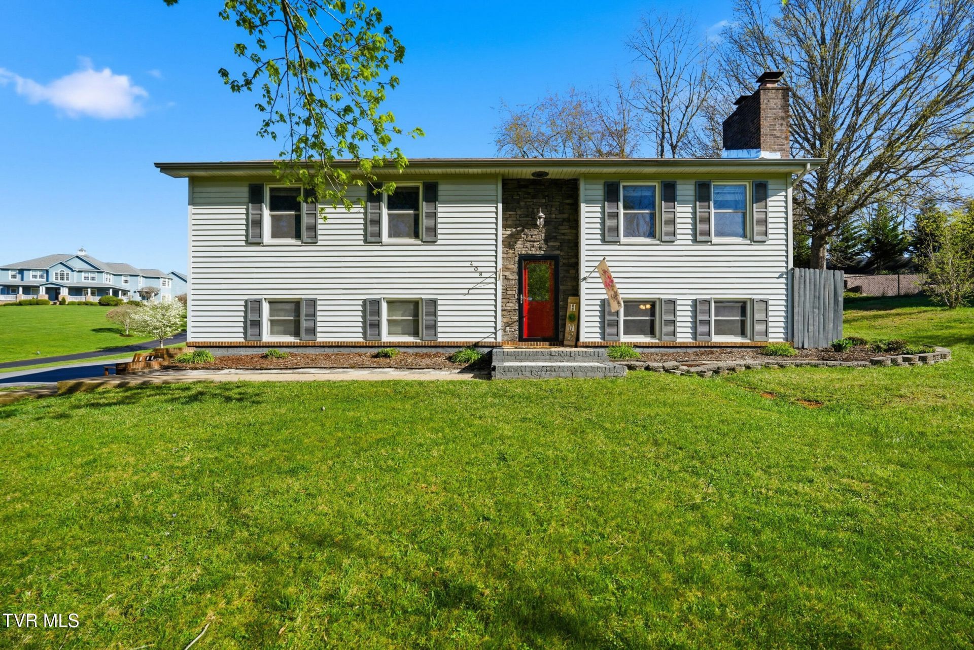 408 Gaffney Road, Bristol, TN 37620 Main Photo