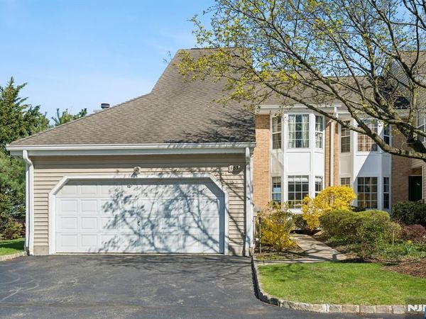 163 Dezenzo Lane, WEST ORANGE, NJ 07052