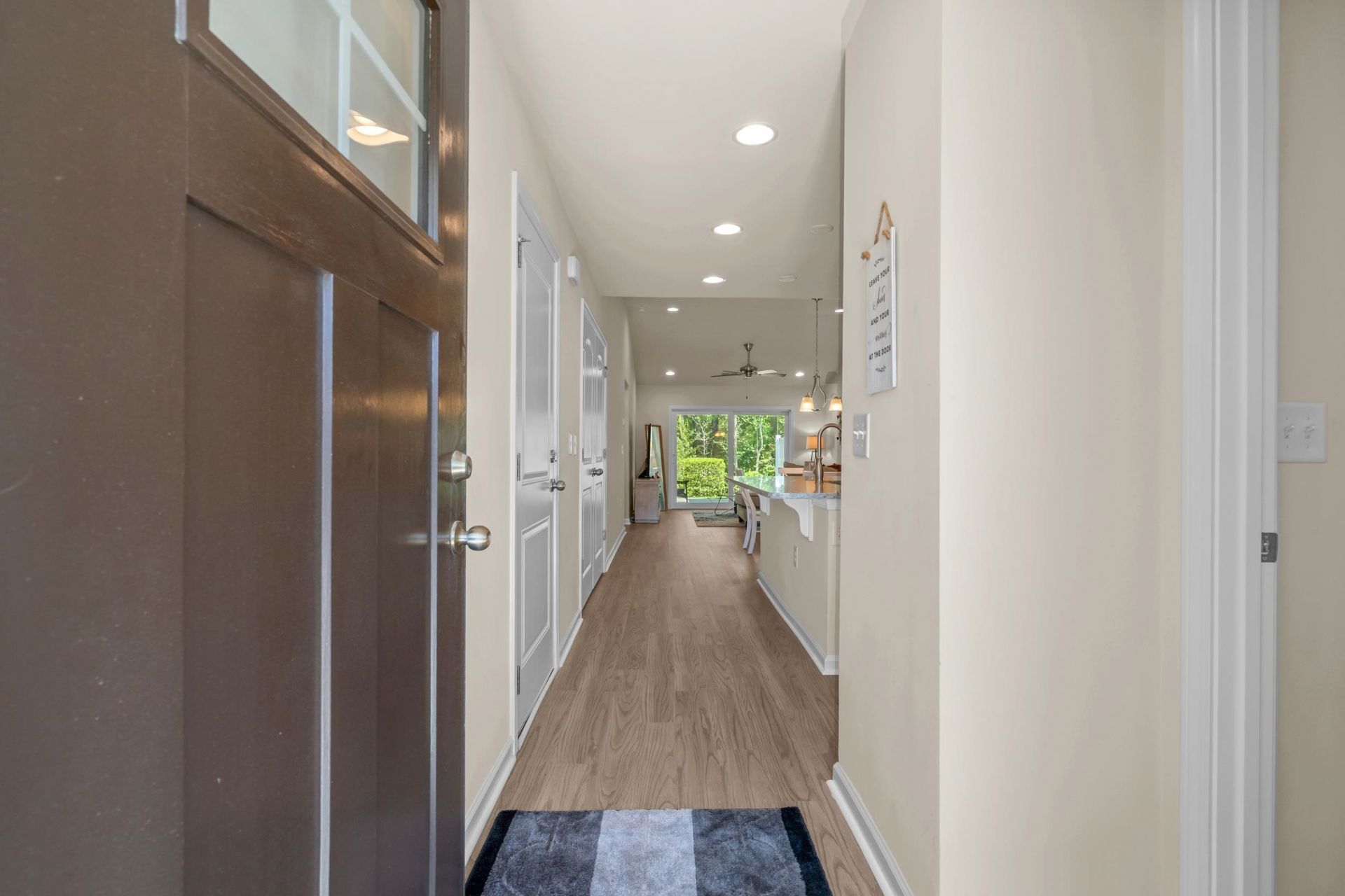 124 Machrie Loop Photo 6