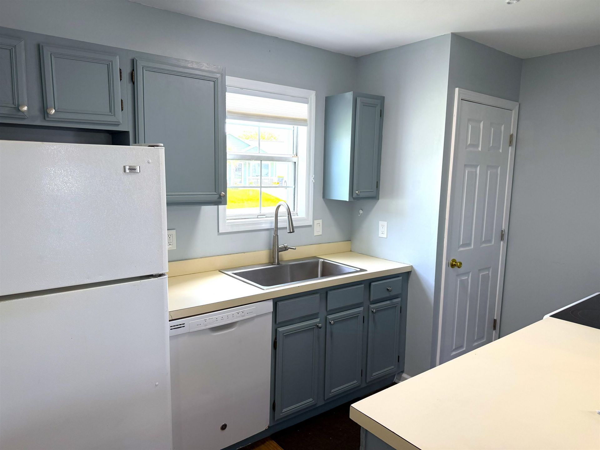 9575 Leeds Circle Photo 37