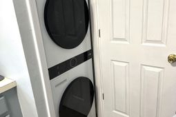 9575 Leeds Circle photo 4