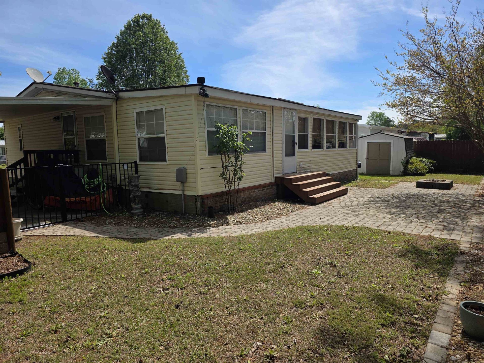 3267 Lyndon Dr. Photo 16