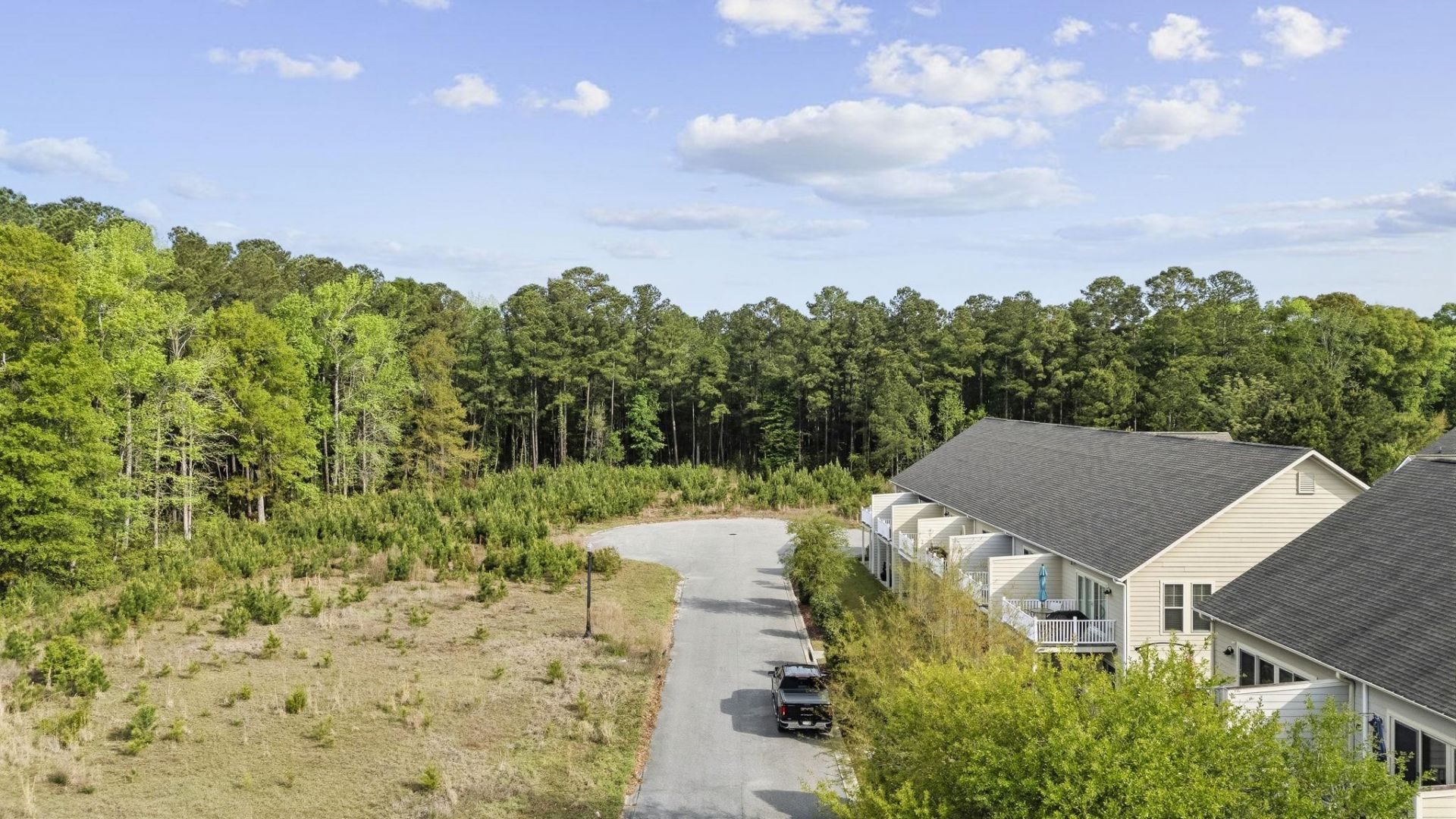 Tbb Hinson Dr. Photo 15