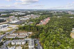 Tbb Hinson Dr. photo 4