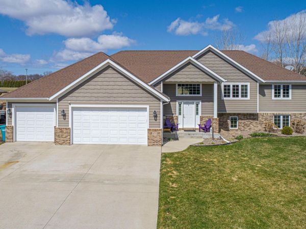 1680 Wood Duck Lane NE, Owatonna, MN 55060