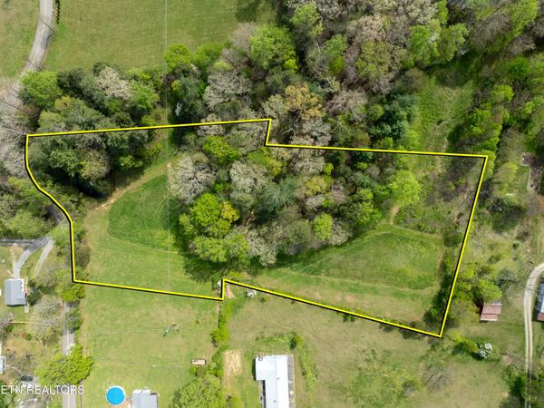 Dry Valley Rd, Townsend, TN 37882