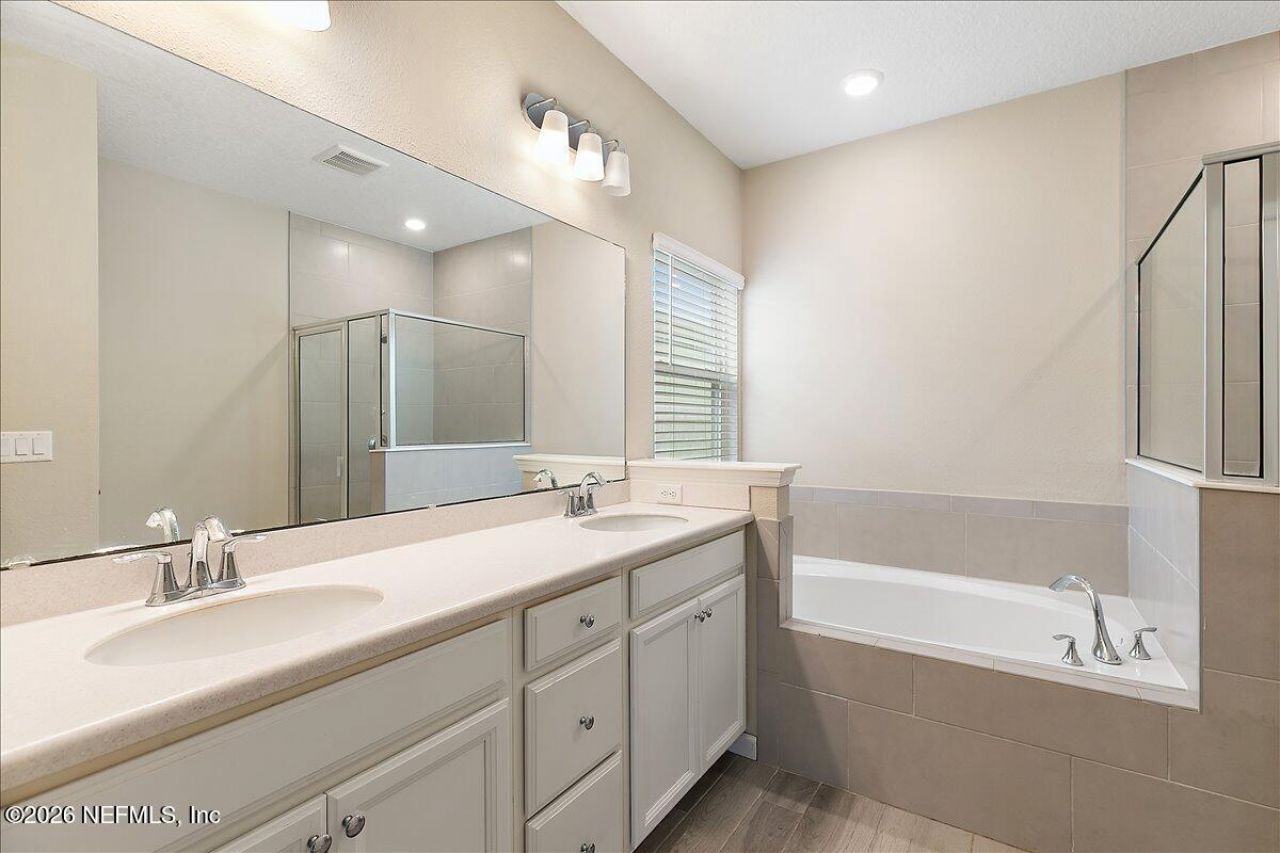 1694 Mathews Manor Drive, Jacksonville, FL 32211 Photo