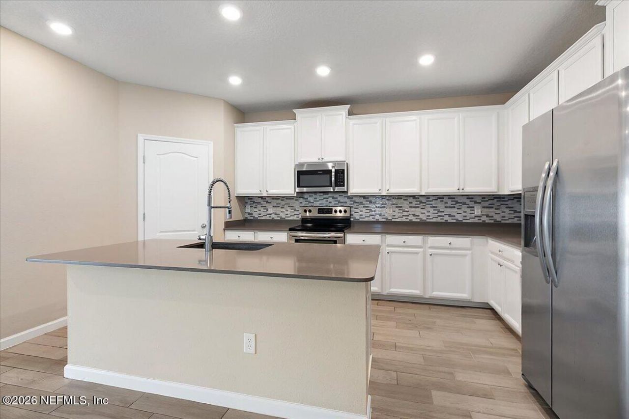 1694 Mathews Manor Drive, Jacksonville, FL 32211 Photo