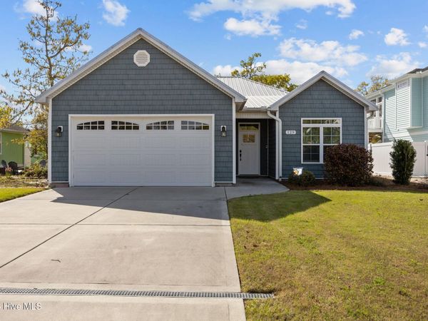 129 NW 11th Street, Oak Island, NC 28465