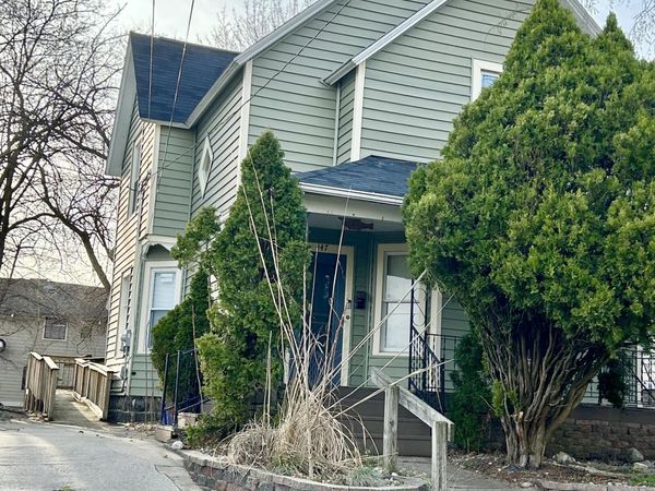 447 Emerald Avenue NE, Grand Rapids, MI 49503