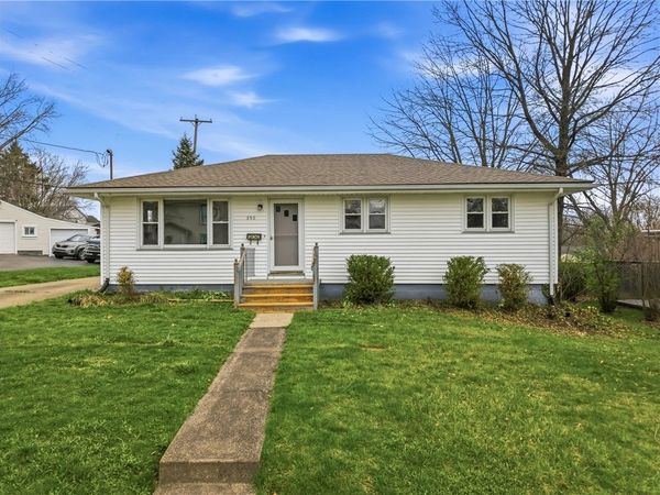 350 S 7th St, Sharpsville, PA 16150