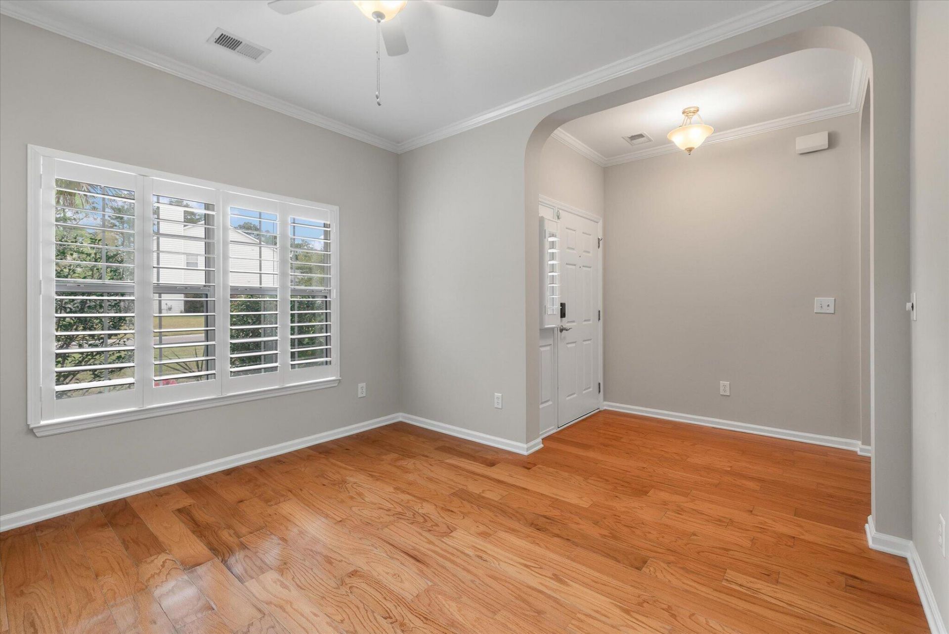 127 Carolinian Drive Photo 35