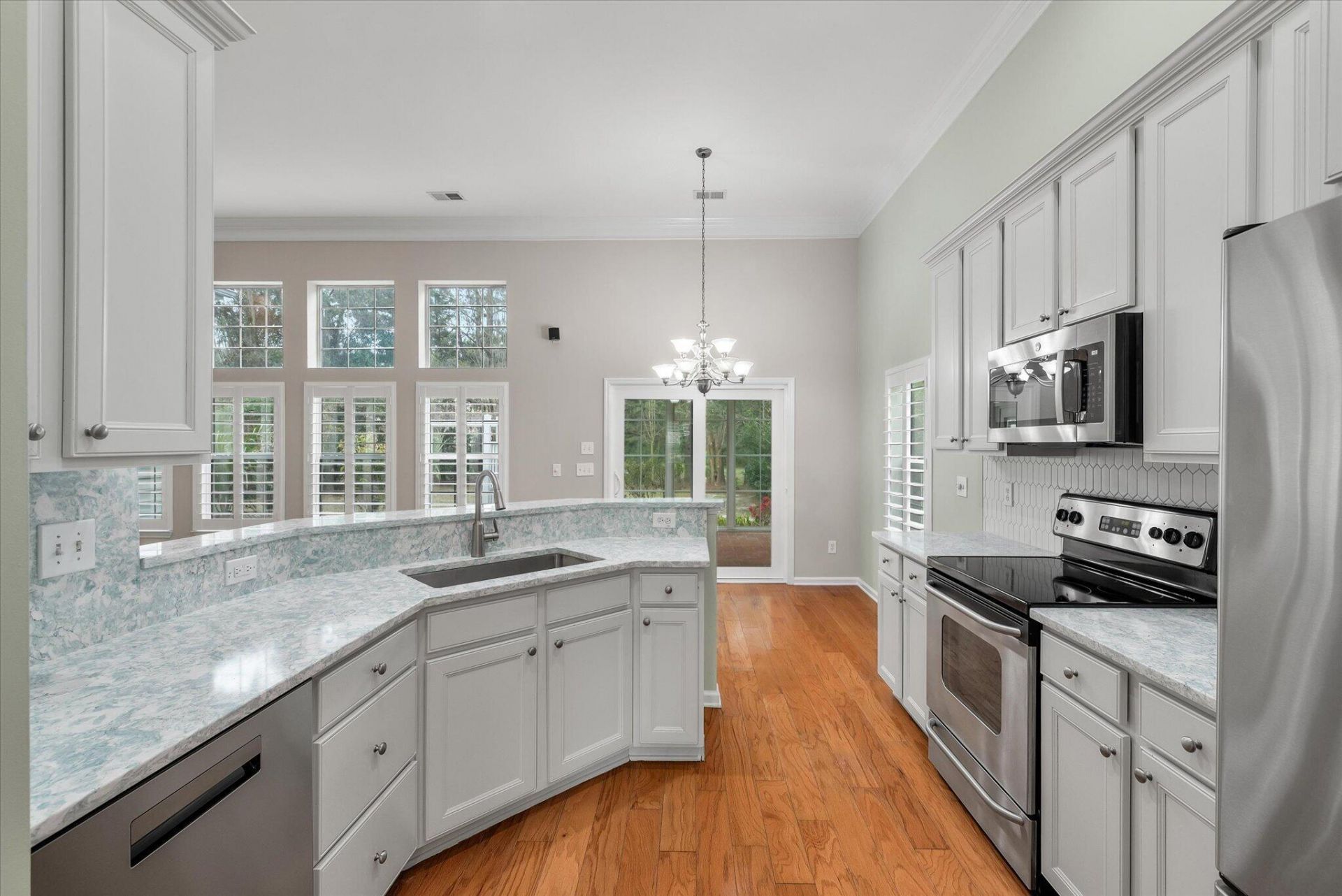 127 Carolinian Drive Photo 35