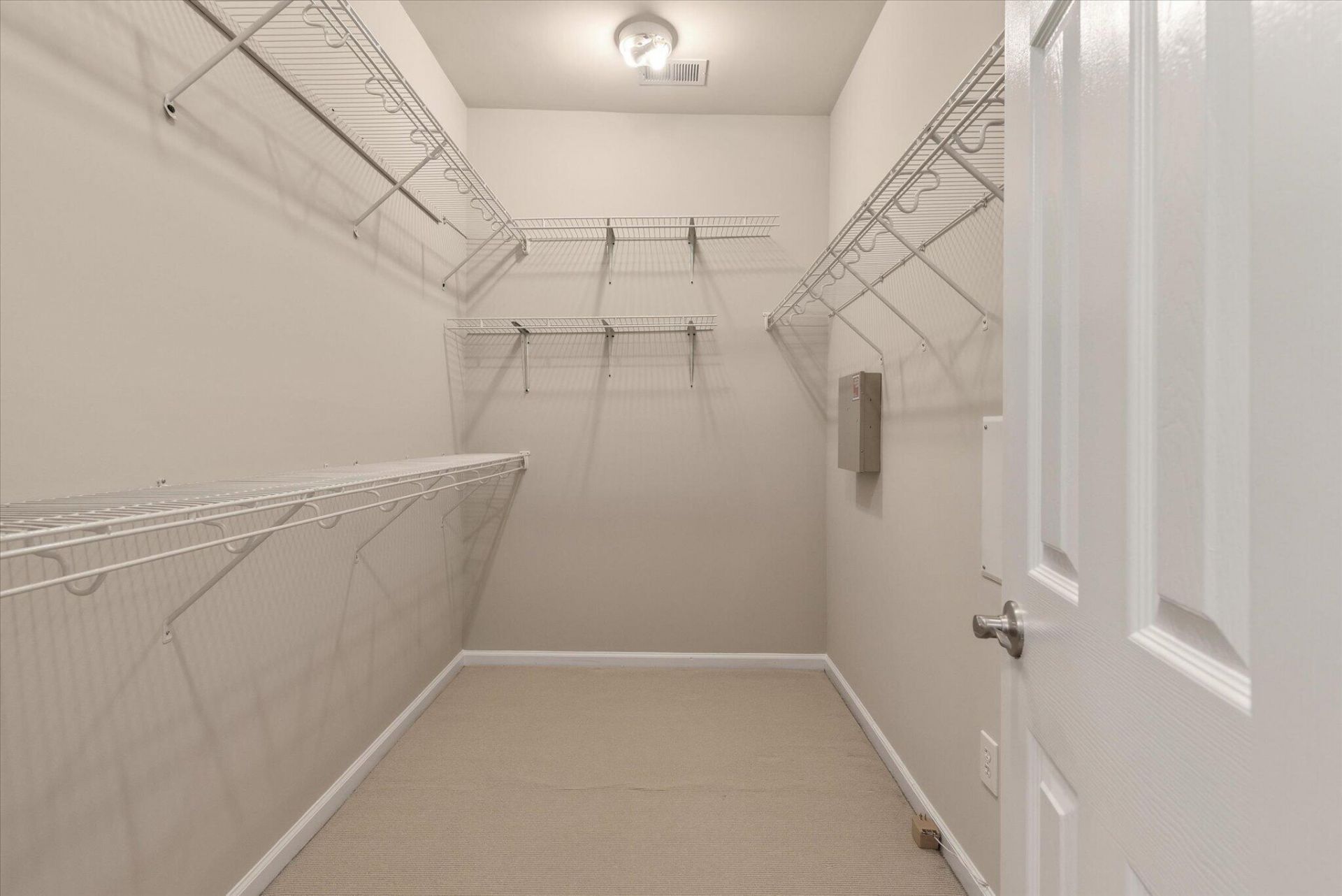 127 Carolinian Drive Photo 47