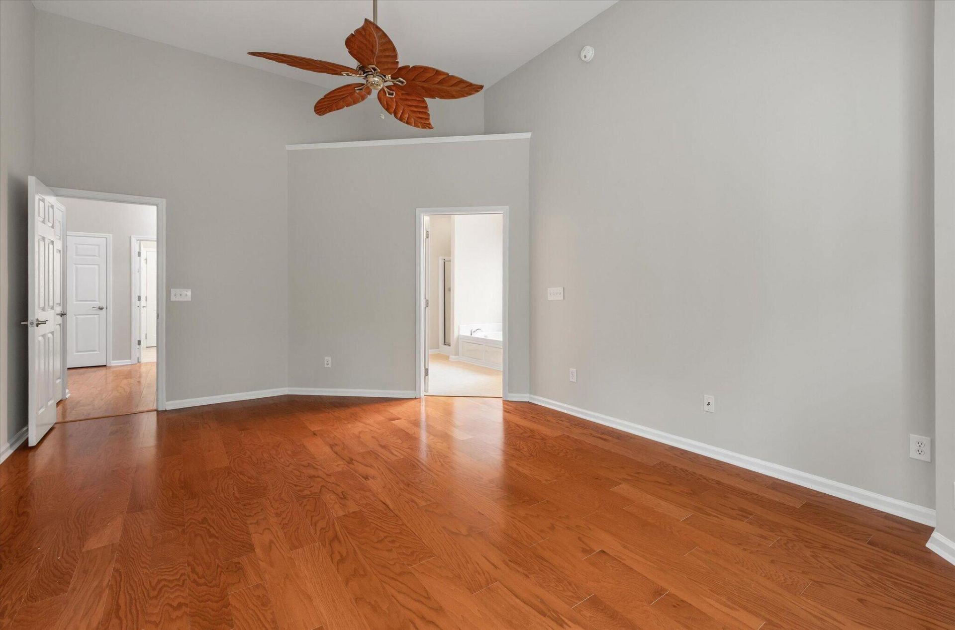 127 Carolinian Drive Photo 57