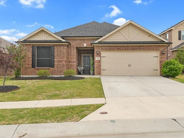 909 First Street, Sanger, TX 76266