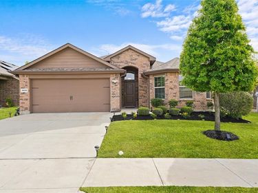 9020 Ridgeriver Way, Fort Worth, TX 76131