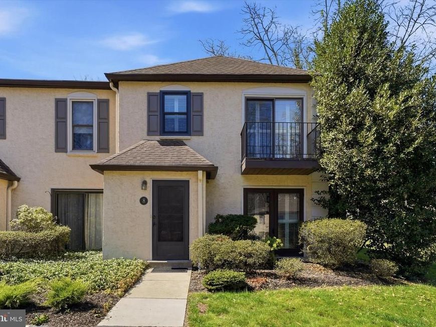 8 Summit Drive, Bryn Mawr, PA 19010 Main Photo