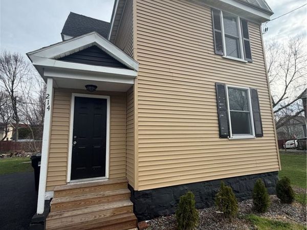 214-2 Rowland Street , Syracuse, NY 13204