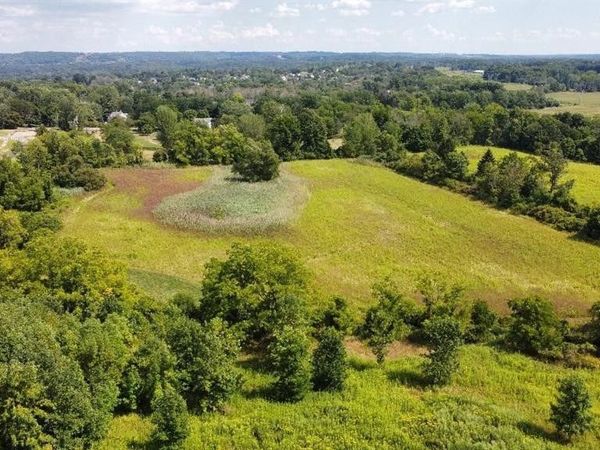 260 W Bloomfield Road, Pittsford, NY 14534