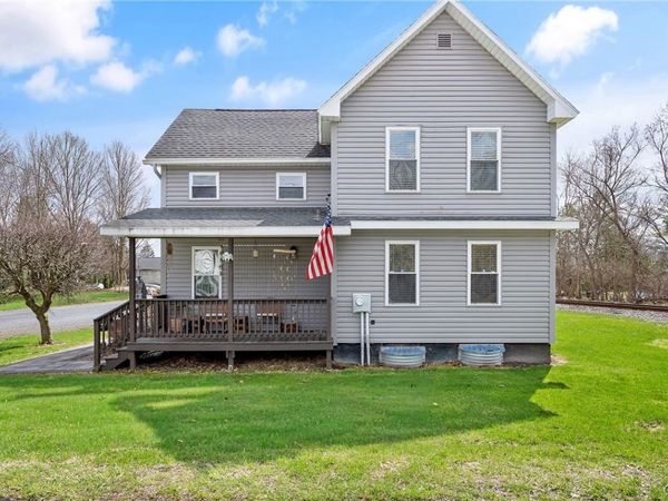 66 E Oneida Street, Baldwinsville, NY 13027