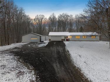 50 W Myers Road, Oswego, NY 13126