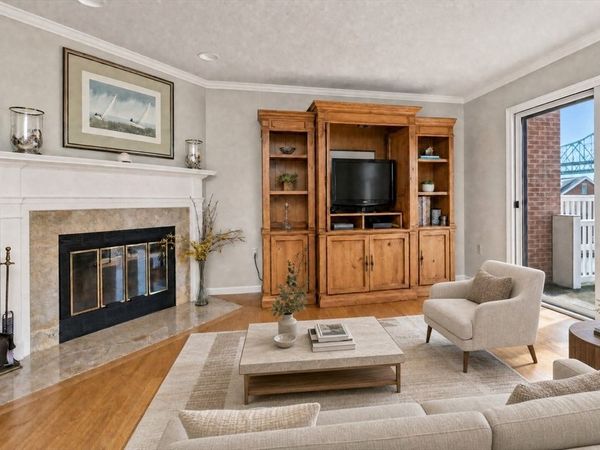 18 Breakwater Drive, Unit 18, Chelsea, MA 02150