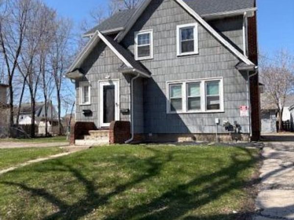 1006 S Pennsylvania Avenue, Lansing, MI 48912