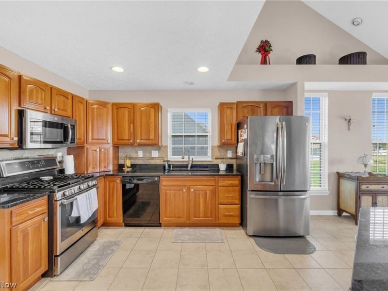 5535 Indian Wells Drive, Medina, OH 44256 Photo 8