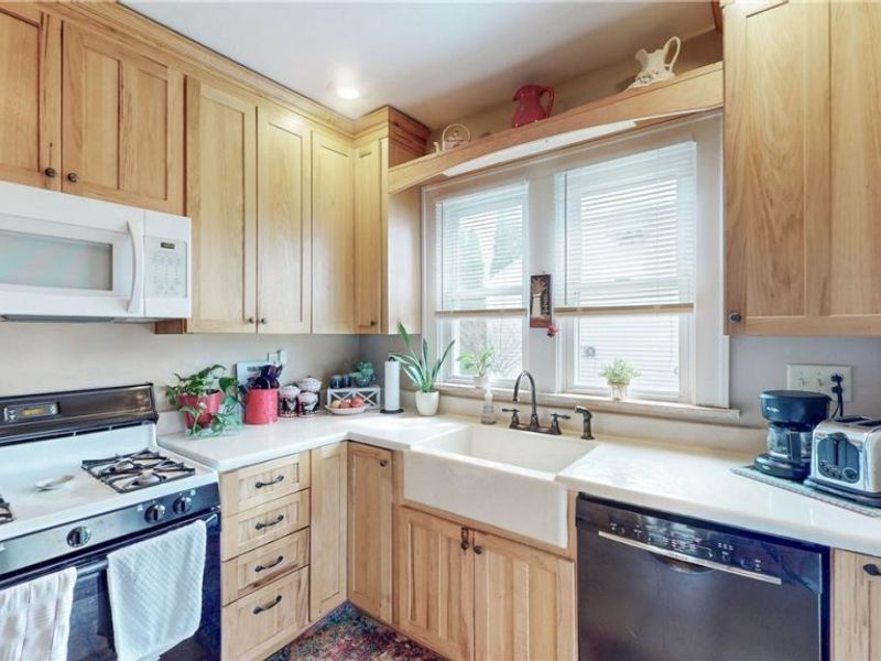 356 Avery Avenue, Bedford, OH 44146 Photo 11