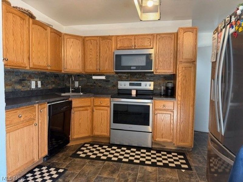 2619 Center Avenue, Alliance, OH 44601 Photo 5