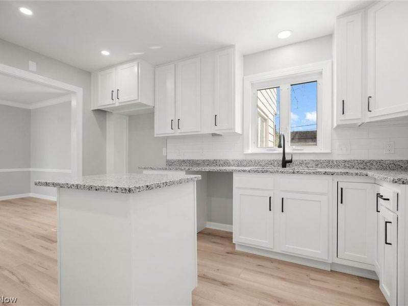 3703 Riedham Road, Shaker Heights, OH 44120 Photo 8